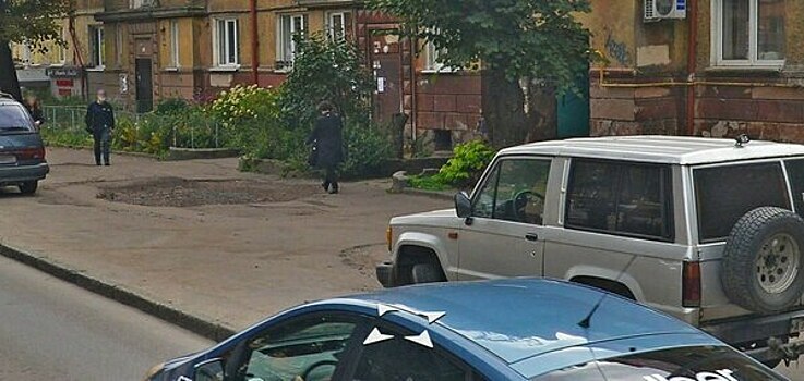 Администрация ищет подрядчика для ремонта тротуара на Батальной