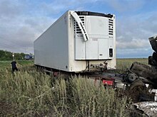 На трассе «Оренбург – Илек» фура слетела в кювет