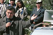 Лидера киргизской оппозиции подозревают в получении взятки
