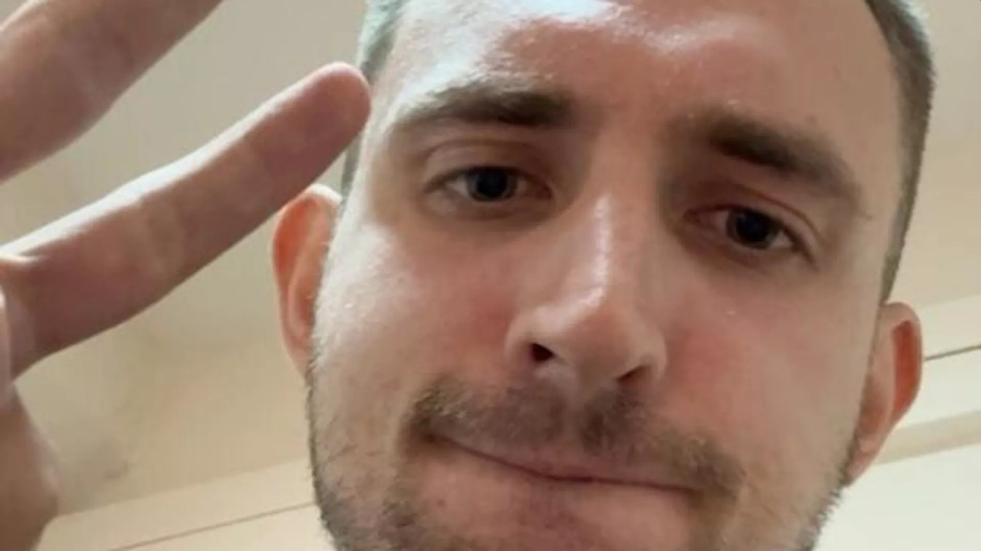 Мизулина призвала проверить военный билет у блогера Литвина