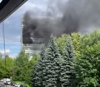 Пожар произошел в административном здании во Фрязино