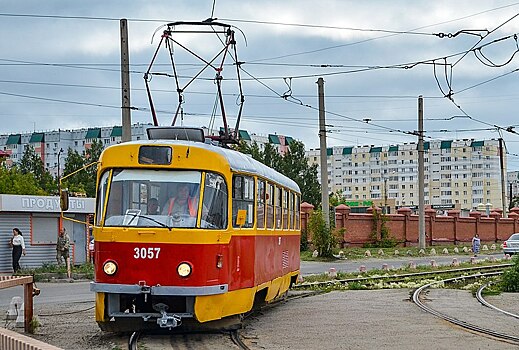 Трамвай «Татра-Т3» установили в районе станции метро «Курская»