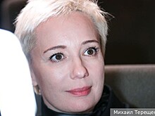 Актер Батурин призвал простить уехавшую в Латвию Хаматову