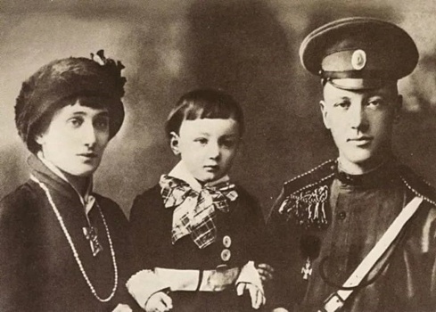 Император, поэт, ученый: от кого Анна Ахматова родила единственного сына
