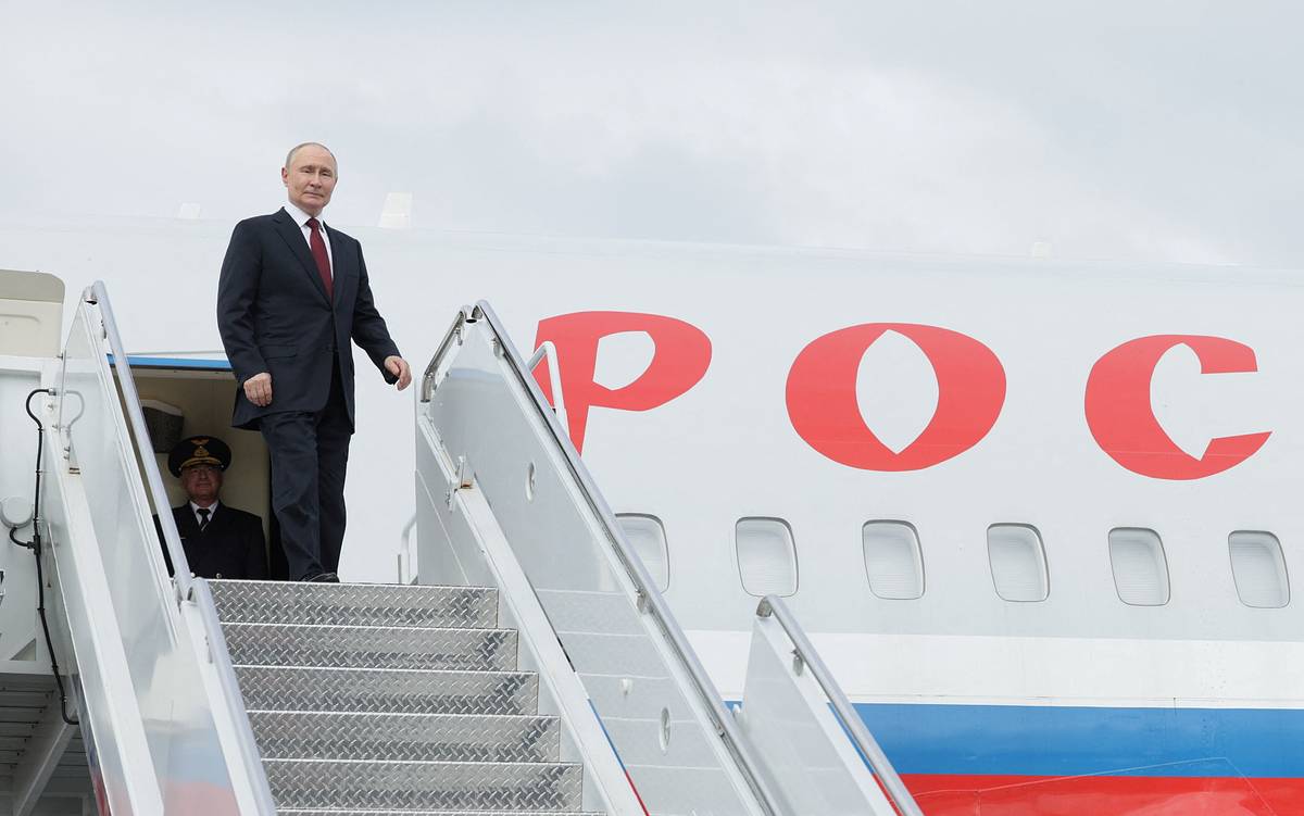 Путин прилетел в Китай