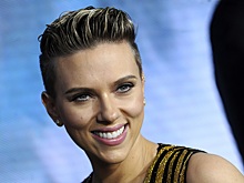 Скарлетт Йоханссон обручилась спустя год после развода?