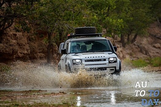 Первое знакомство: новы Land Rover Defender уже в Украине