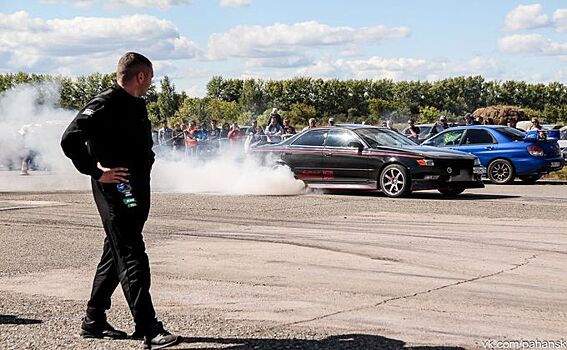 Subaru Forester победил на летном поле в Краснозерке