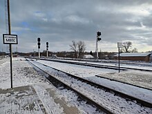 На железнодорожном переезде в Щигровском районе Курской области столкнулись поезд и автомобиль
