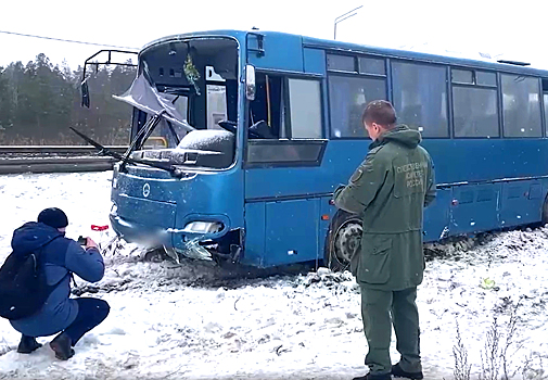 В России 17 человек пострадали в ДТП с автобусом