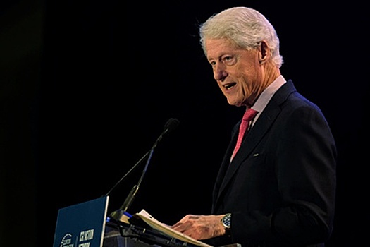 Клинтон опроверг посещение «педофильского острова»