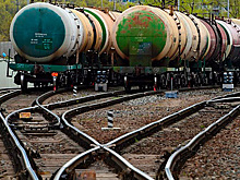Казахстан остановил транзит нефти через Россию