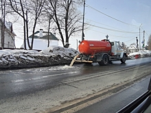 В Саратове ищут ассенизаторскую машину, сливавшую содержимое на дорогу