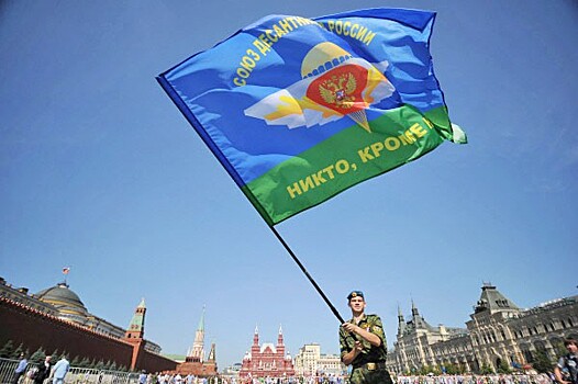 В Москве в День ВДВ утонул десантник