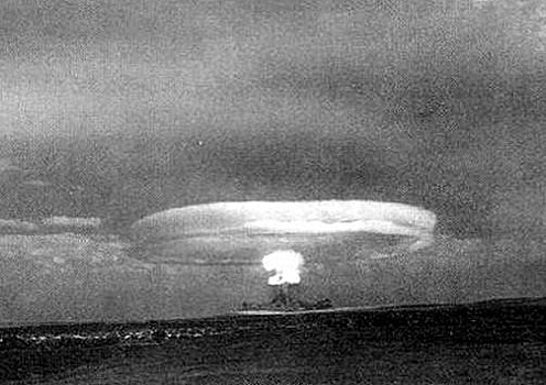 Тоцкий полигон: как испытывали ядерную бомбу на советских солдатах