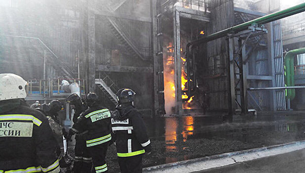 Руководство "КуйбышевАзота" назвало причину возгорания на заводе
