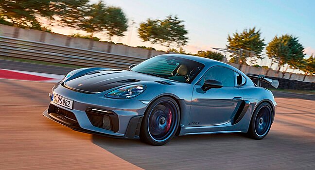 Компания Porsche представила экстремальный спорткар Porsche 718 Cayman GT4 RS 2022 года