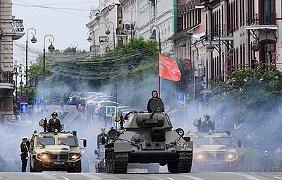 В России проходят парады Победы. Онлайн