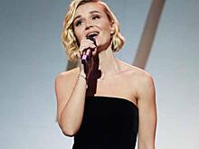 Втягивала щеки, быстро моргала: Полину Гагарину на «Камеди Клаб» поразил странный нервный тик