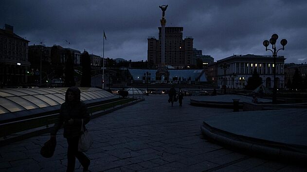 NASA показало погружение Украины в полную темноту