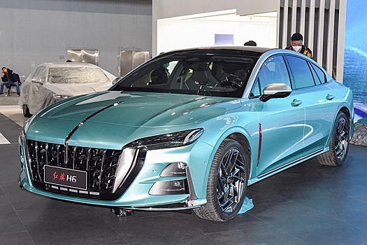E-класс по-китайски: стартовали продажи нового Hongqi H6