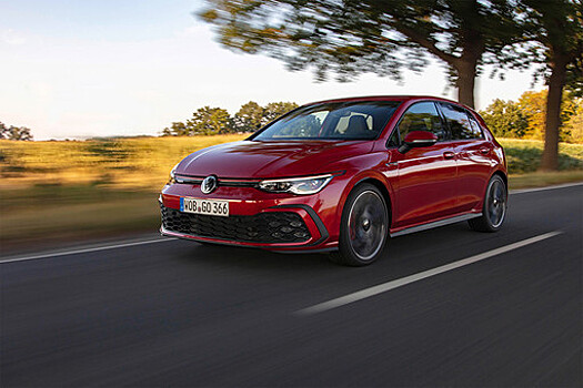 Названы цены улучшенного Volkswagen Golf в России