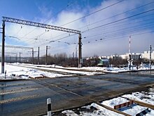 Электричка сбила на железнодорожном переходе в Подмосковье 19-летнюю девушку