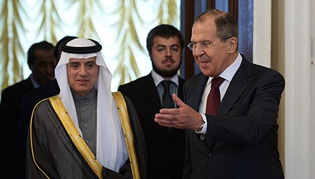 Главы МИД РФ и Саудовской Аравии обсудили график контактов