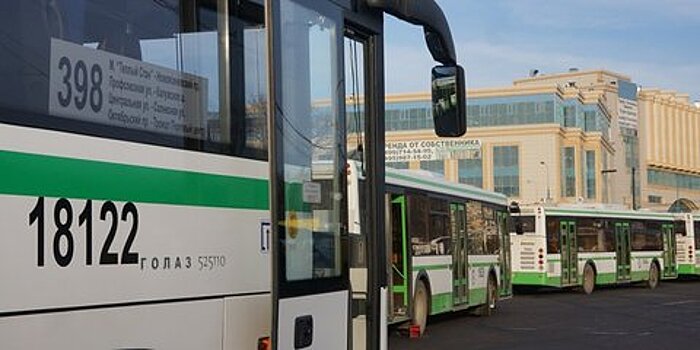 Автобусы через Московский поехали в два раза быстрее