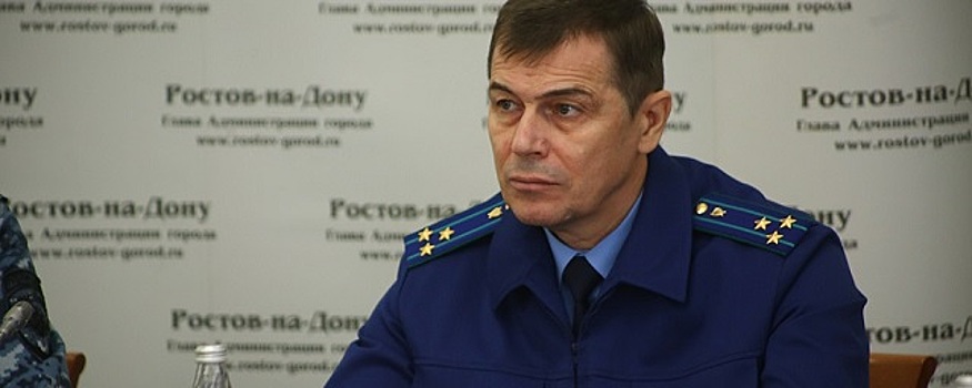 Ростовский прокурор Фрикель потребовал очистить автобусные остановки от незаконных ларьков
