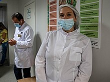 На COVIDной передовой. Как работают студенты в госпиталях Сибири