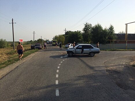 В Красноармейском районе произошло ДТП с участием 3 машин