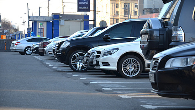 Трафик в центре Москвы победят ценами за парковку?
