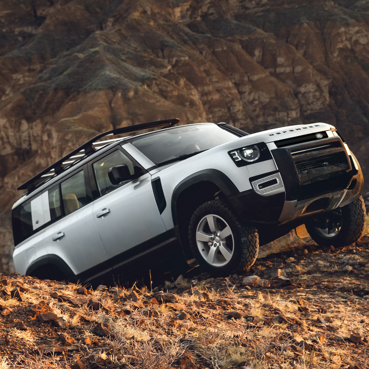 Почему новый Land Rover Defender — не просто Discovery в квадратном кузове  - Рамблер/авто