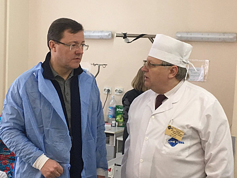 Дмитрий Азаров провел оперативное совещание в СОКБ имени Середавина
