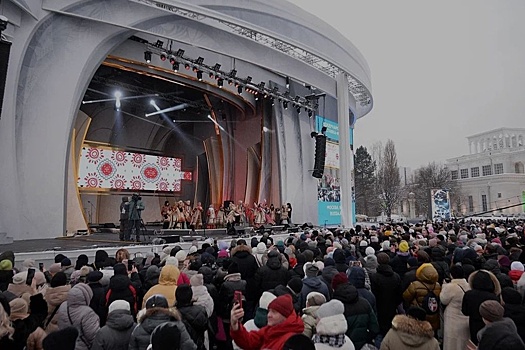Сибирские творческие коллективы выступили на главной сцене выставки "Россия" в Москве