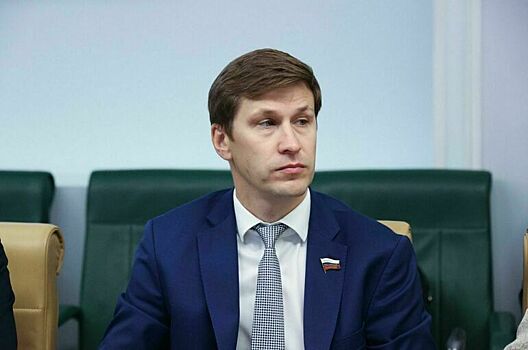 Сенатор Новиков: «Социальный десант» позволяет оказывать адресную помощь