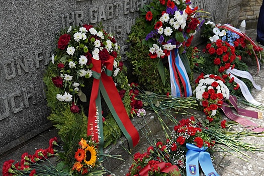 Посольство РФ: На Зееловских высотах почтили память погибших советских солдат