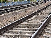 На переезде в Назаровском районе ВАЗ столкнулся с локомотивом