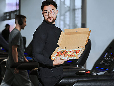 SPIRIT. FITNESS и TVОЯ Pizza создали коллаборацию «Углеводное окно»