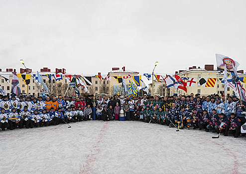 В Североморске завершился первый чемпионат Северной военной хоккейной лиги
