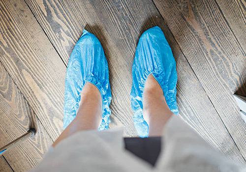 В грязных сапогах к больному