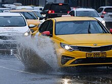 Дептранс попросил столичных водителей пересесть на общественный транспорт