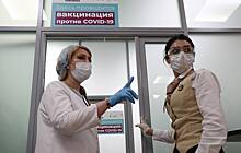 Попова допустила введение штрафов для россиян за отказ от вакцинации