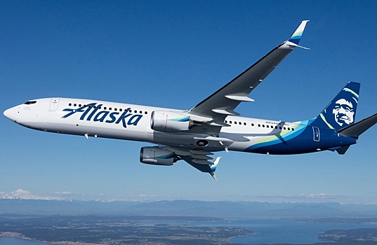 Alaska Airlines полностью отказалась от пластиковых стаканчиков на борту