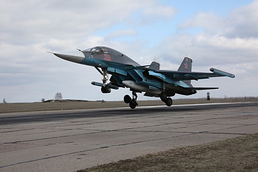 В Госдуме призвали США извиниться за требование к России «посадить боевые самолеты» в Сирии