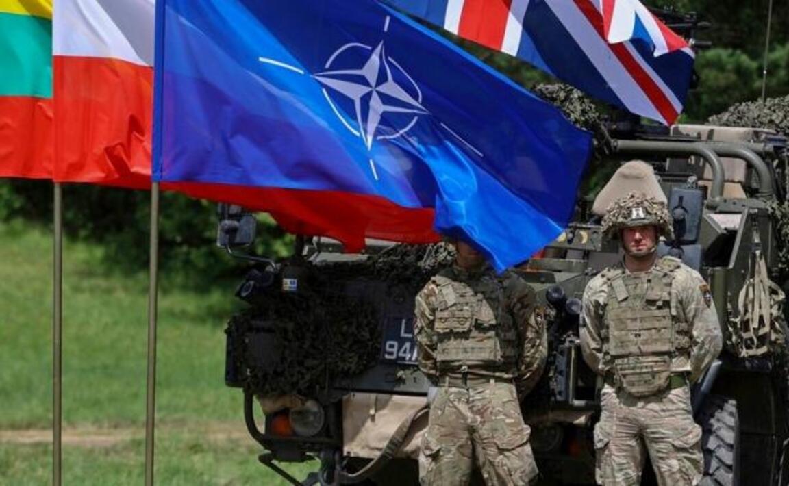 Нато готовит удар. Войска НАТО. Российская армия на Украине. Армия США. Российские воины на Украине.