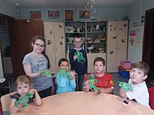 Дети из Некрасовки узнали о травоядных и хищниках и смастерили ящериц