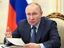 Путин допустил более свободные поездки за рубеж с сентября
