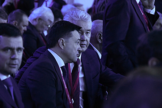 Воробьев принимает участие в совещании Медведева с главами регионов в Сочи